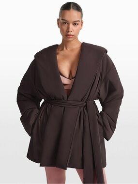 NIKE SKIMS WOVEN NYLON HOODED WRAP COAT PHOENIX M